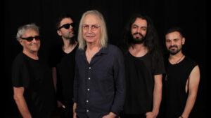 Bulutsuzluk Özlemi – Sözlerimi Geri Alamam Şarkı Sözleri