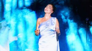 Ebru Yaşar – Yeşillenirim Şarkı Sözleri