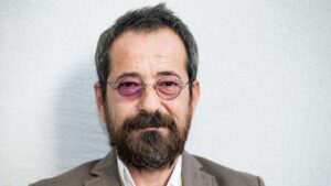 Feridun Düzağaç – Alev Alev Şarkı Sözleri