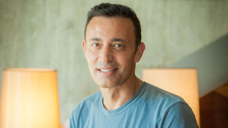 Mustafa Sandal – Gel Bana Şarkı Sözleri