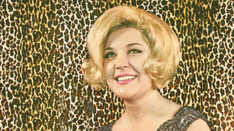 Nesrin Sipahi – Geçsin Günler Haftalar (Hatıra) Şarkı Sözleri