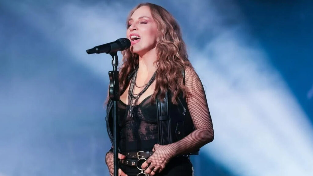 Sertab Erener – Aldırma Deli Gönlüm video