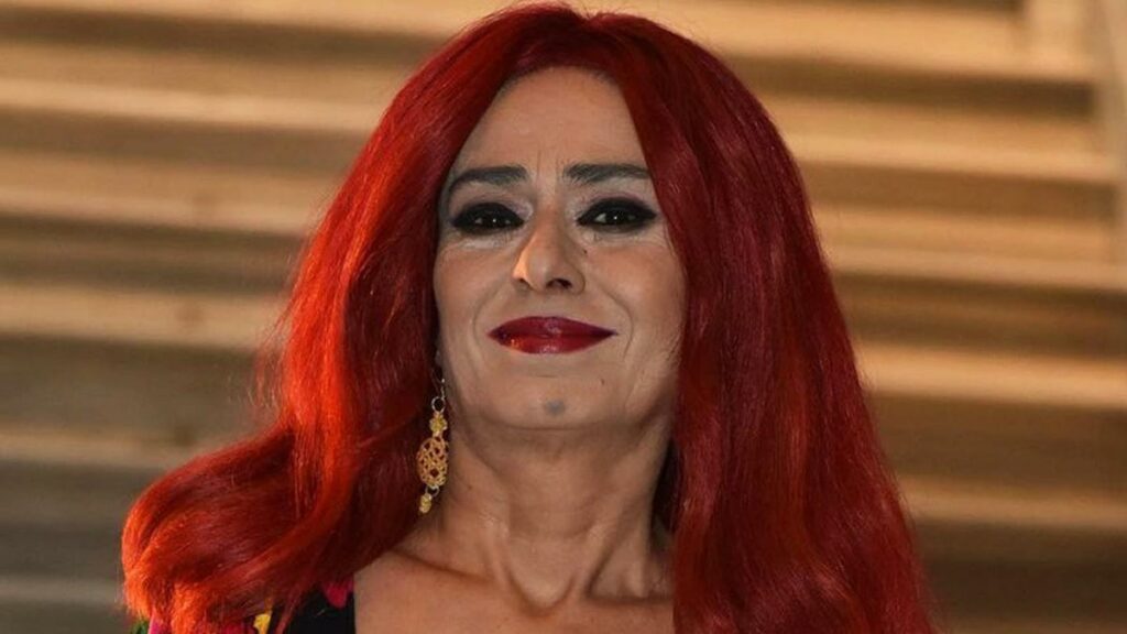 Yıldız Tilbe – Kime Kin Ettin de Giydin Alları video