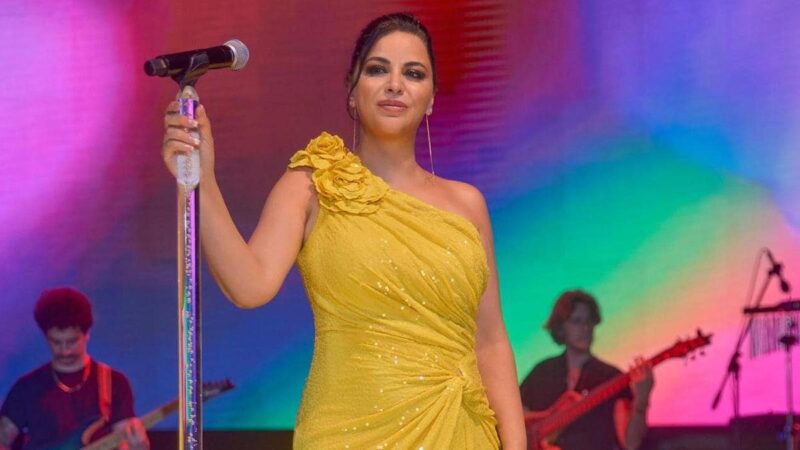 Zara – Seni Yazdım Kalbime Şarkı Sözleri