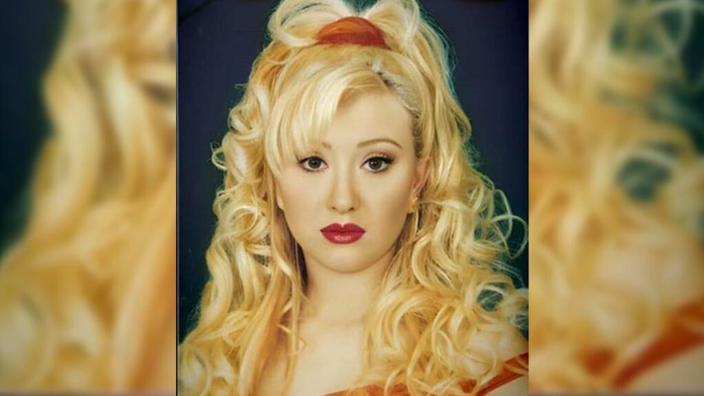 Güllü – Sabah Olmadan video