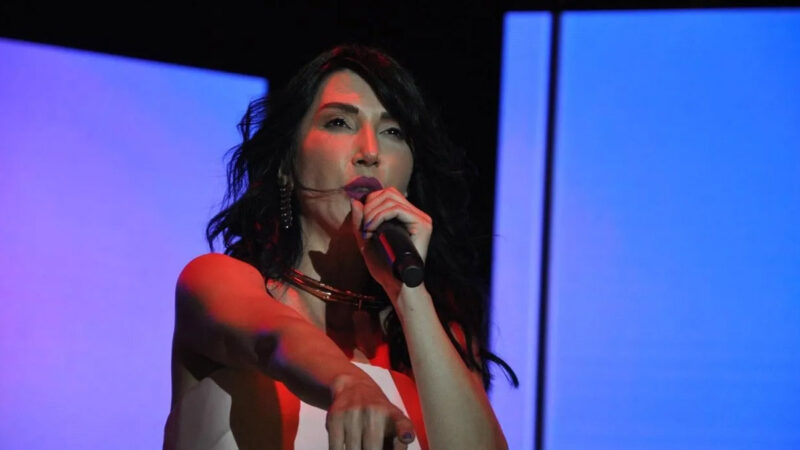 Hande Yener – Naber? Şarkı Sözleri