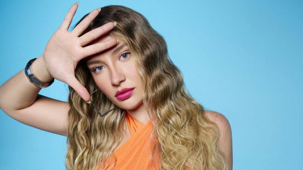 Irmak Arıcı – Dön Bana video