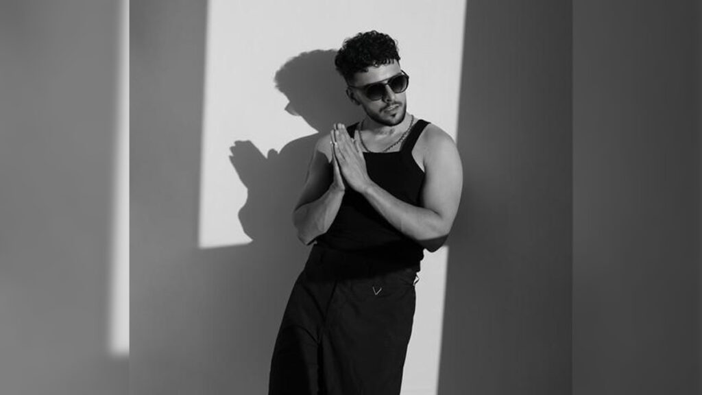 Siyam – Kaçar Oldum video