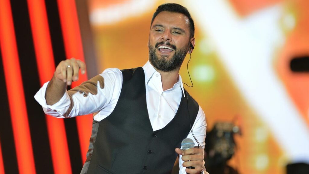 Alişan – İkimize Birden video