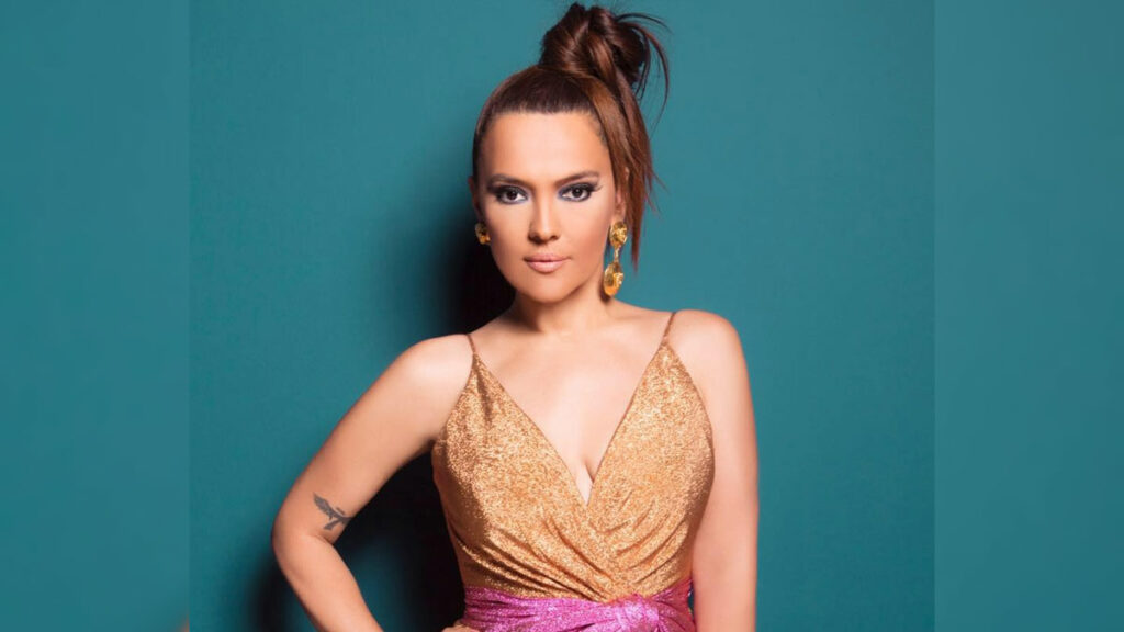 Demet Akalın – Mucize video