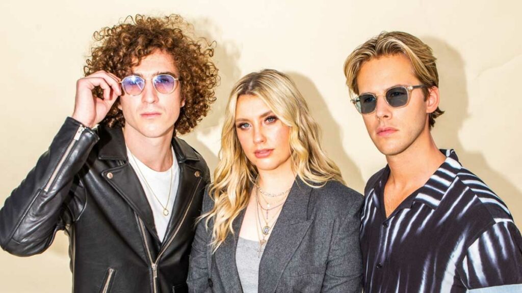 Ofenbach & Ella Henderson – Hurricane video