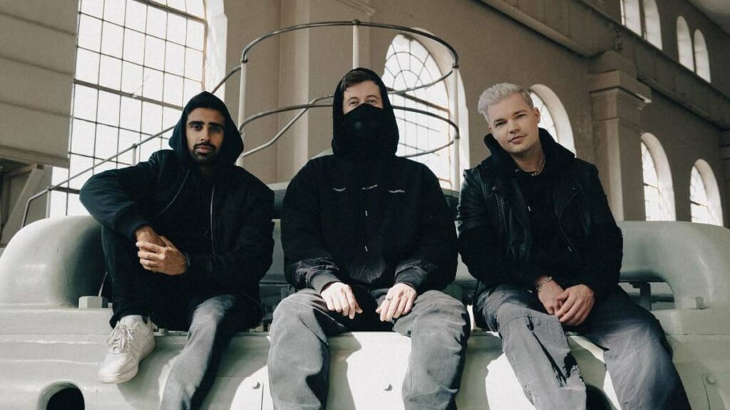 Alan Walker, Dash Berlin & Vikkstar – Better Off (Alone, Pt. III) video