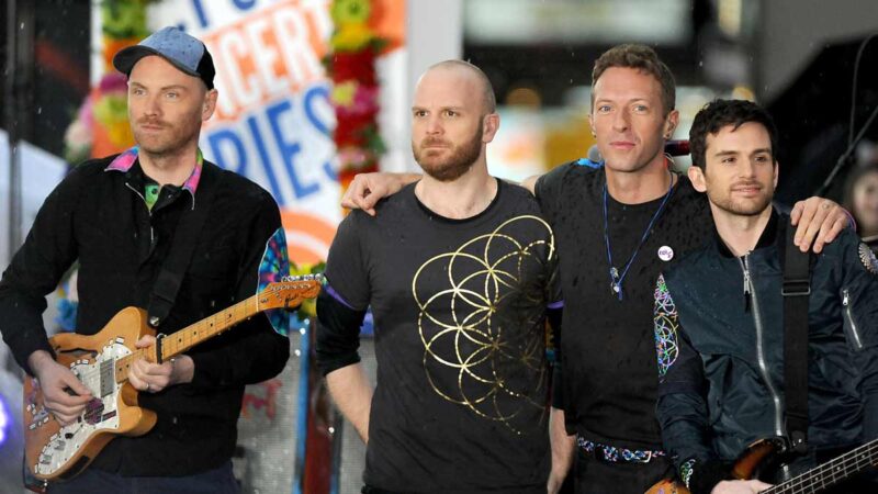 Coldplay – ​feelslikeimfallinginlove Şarkı Sözleri