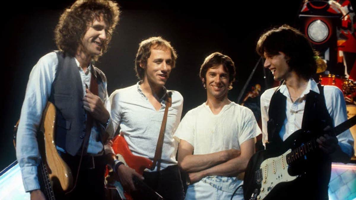 Dire Straits – Brothers In Arms Şarkı Sözleri