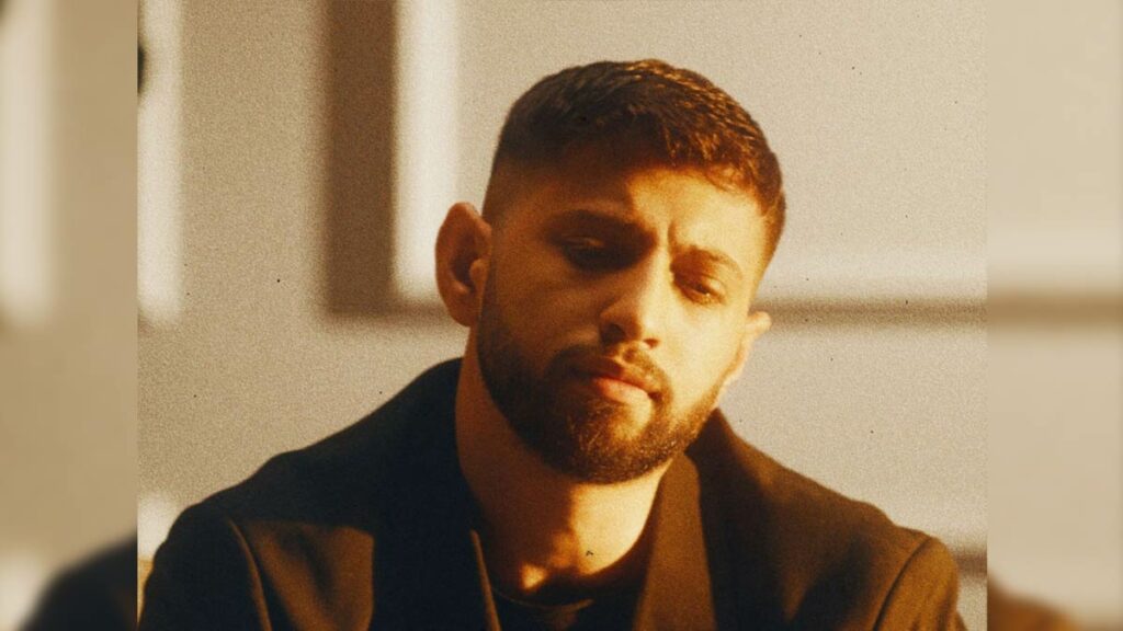 Burak Bulut – Ama Yine Sen video