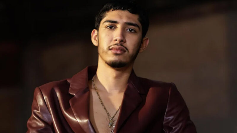 Neton Vega – Loco Şarkı Sözleri