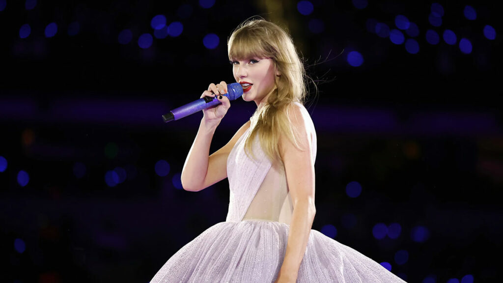 Taylor Swift – Down Bad video