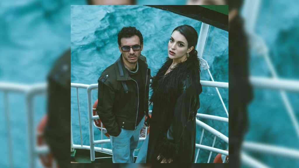 Buray & Sena Şahin – İstanbul Bile video