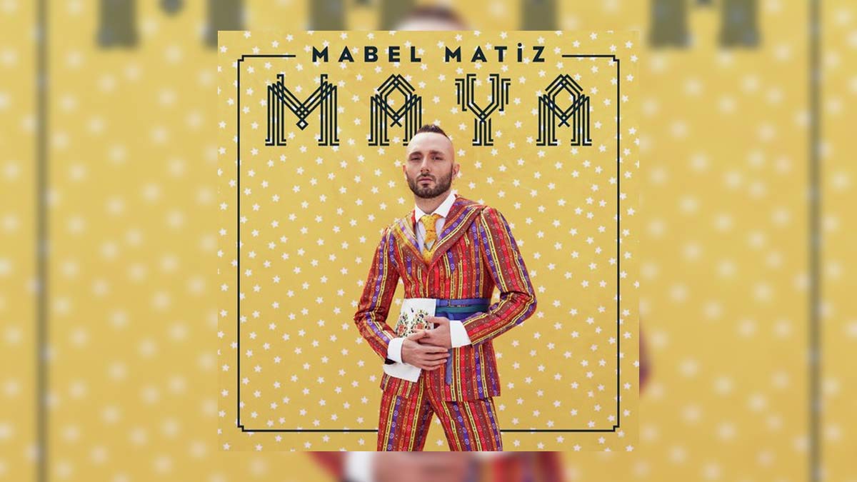 Mabel Matiz – Sarışın Değil Şarkı Sözleri