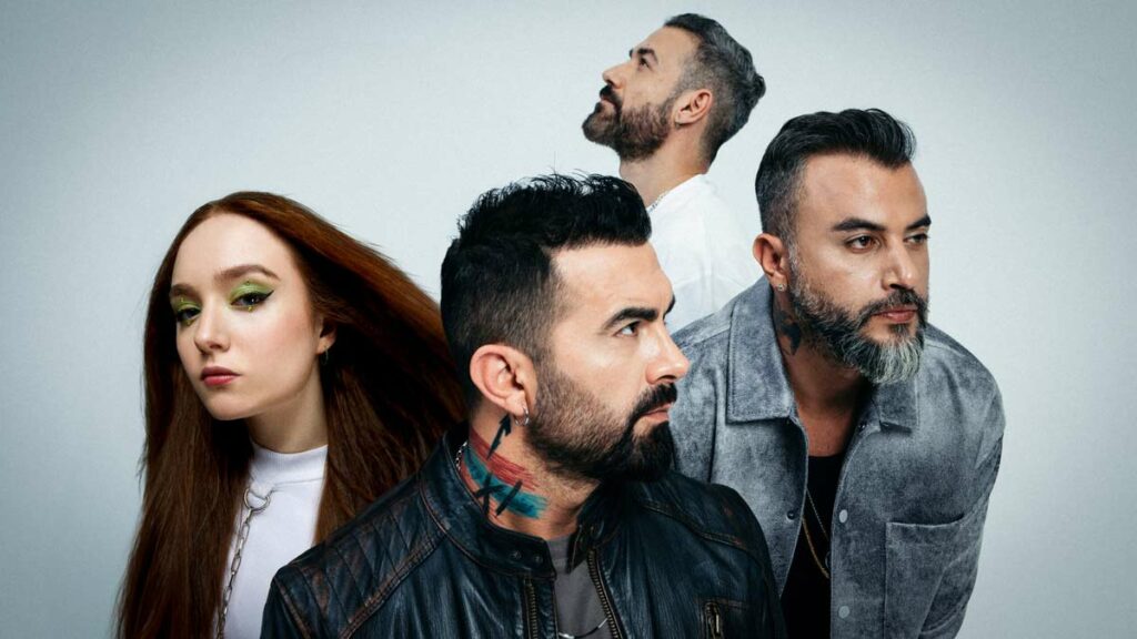 Pera & Işıl Ayman – Uyanmayalım video