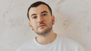 Giray Şipit – Sanma Ki Şarkı Sözleri