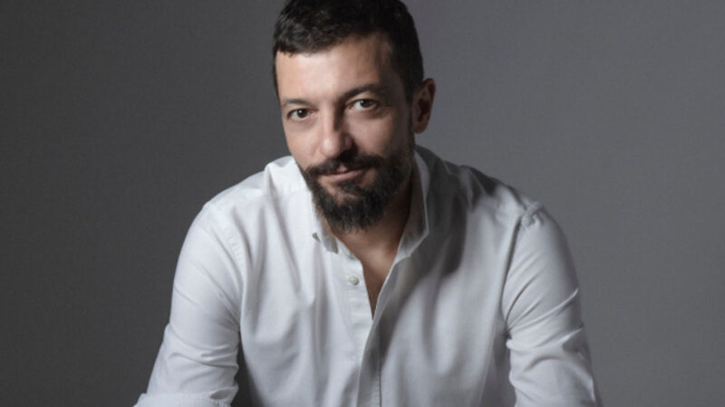 Mehmet Erdem – Hakim Bey Şarkı Sözleri