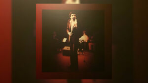 Müslüm Gürses – Senin Kadar Hiç Kimseyi Sevmedim Şarkı Sözleri