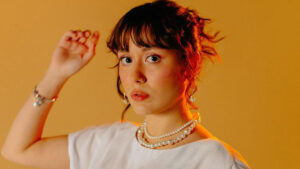 Ayça Özefe – Ah Bu Yollar Şarkı Sözleri