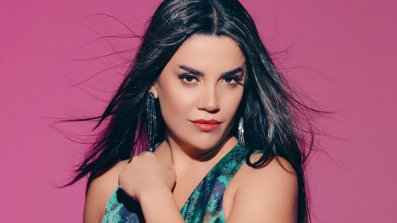 Aylin Demir – Karakaşlı Yar Şarkı Sözleri