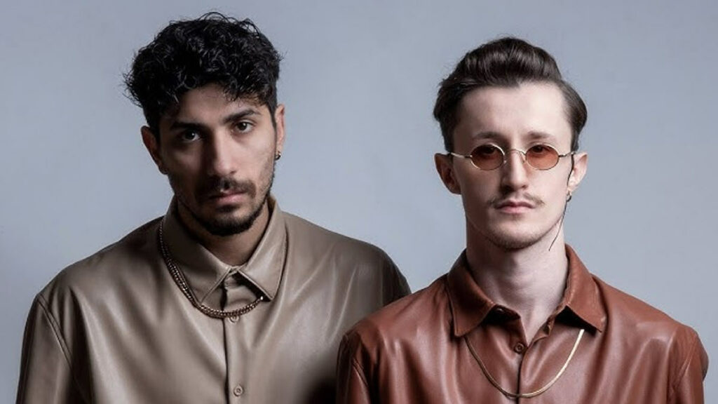 Eskitilmiş Yaz – Vazgeçtin Mi Bizden? video