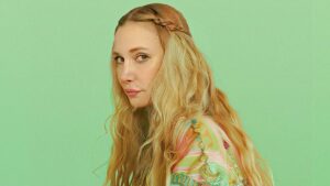 Gökçe – Müsaadenle Gidicem Şarkı Sözleri