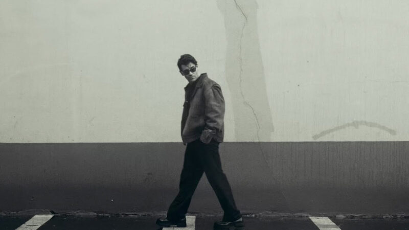 Kendimden Hallice – Böyle Böyle Azaldım Şarkı Sözleri