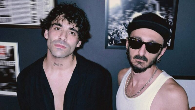 Kendimden Hallice – Duramam Anla Beni Şarkı Sözleri