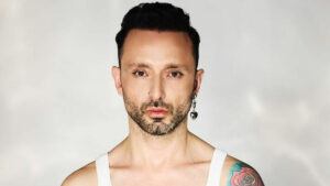 Mabel Matiz – Gök Mavi Şarkı Sözleri