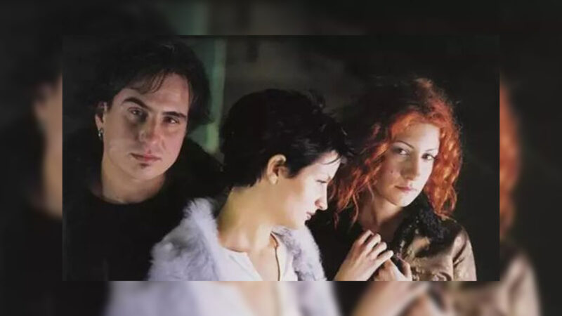 Metro ft. Teoman – Mevsim Sonbahar Şarkı Sözleri