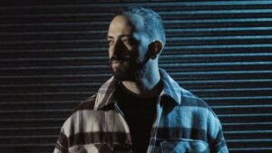 Oğuzhan Uzun – Gülmüyor Yüzüm Şarkı Sözleri