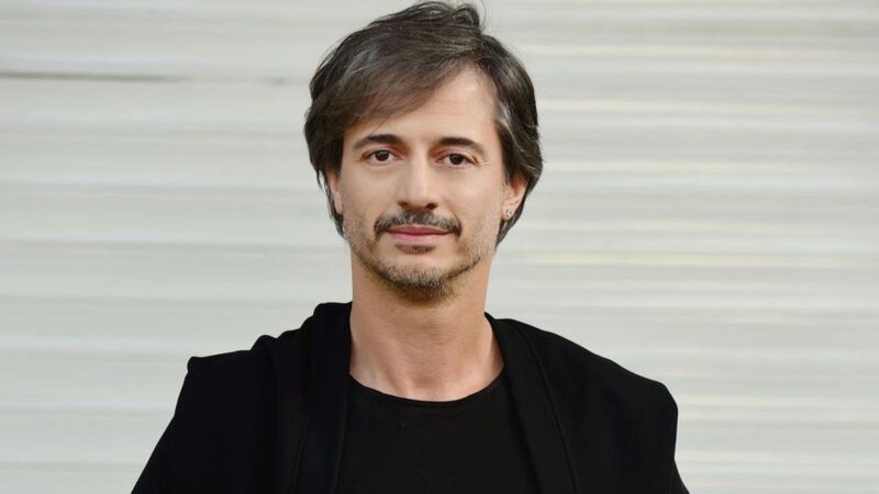 Onur Mete – Bu Aşktan Gidiyorum Şarkı Sözleri