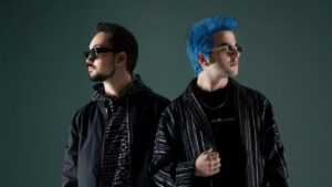 Perdenin Ardındakiler – Dilek Şarkı Sözleri