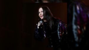 Şebnem Ferah – Ben Şarkımı Söylerken Şarkı Sözleri