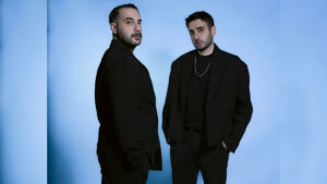 Zaaf – Ah Ben Öleyim Yollarına Şarkı Sözleri