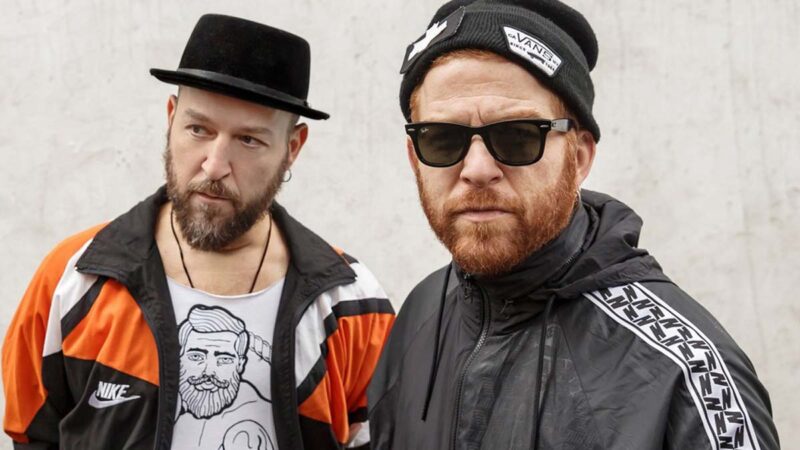 Athena – Tarlaya Ektim Soğan Şarkı Sözleri