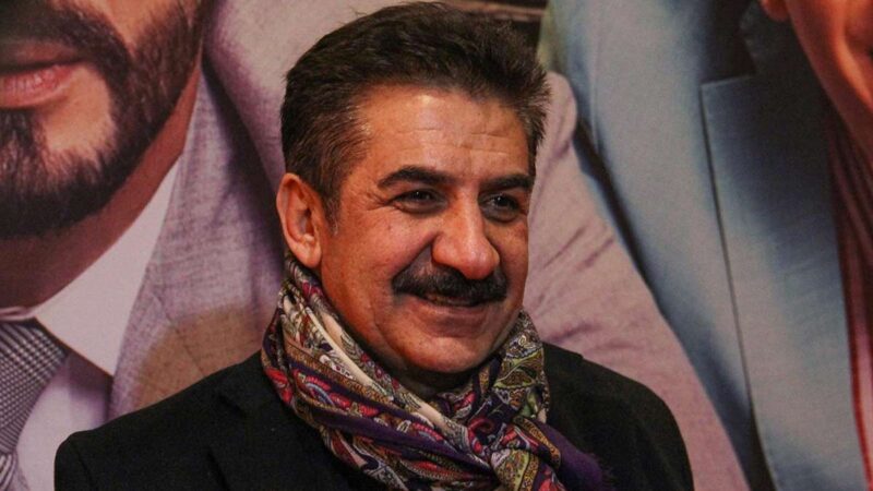 Burhan Çaçan – Sordum Sarı Çiçeğe İlahi Sözleri