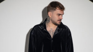 Çağan Şengül – Artık Çok Geç Şarkı Sözleri