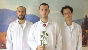 Jakuzi – Koca Bir Saçmalık Şarkı Sözleri