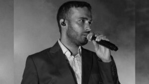 Mert Demir – Bir Gece Gidebilirim Şarkı Sözleri