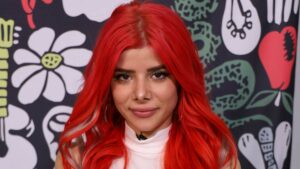 Merve Yalçın – Bella Şarkı Sözleri