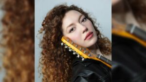 Meryem Cantekin – Aşkın Sillesi Şarkı Sözleri