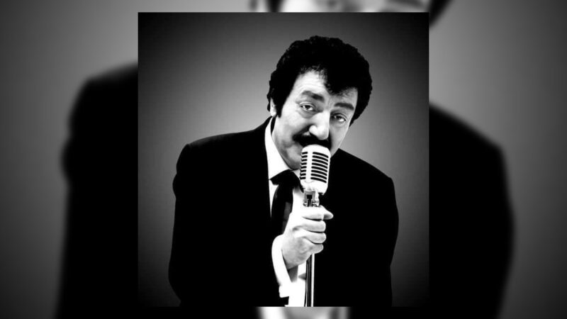 Müslüm Gürses – Bir Kadın Tanıdım Şarkı Sözleri