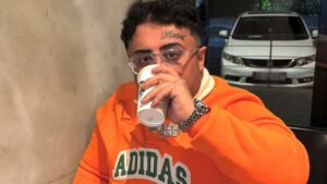 Nafta – Tinder Şarkı Sözleri