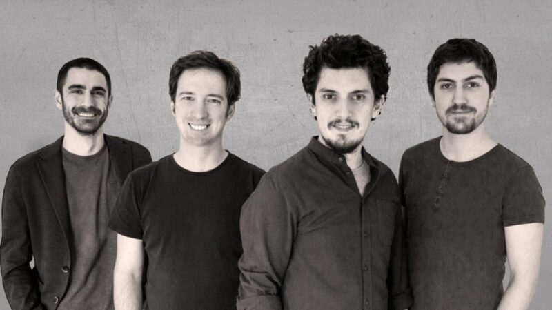 Pinhani – Ne Güzel Güldün Şarkı Sözleri